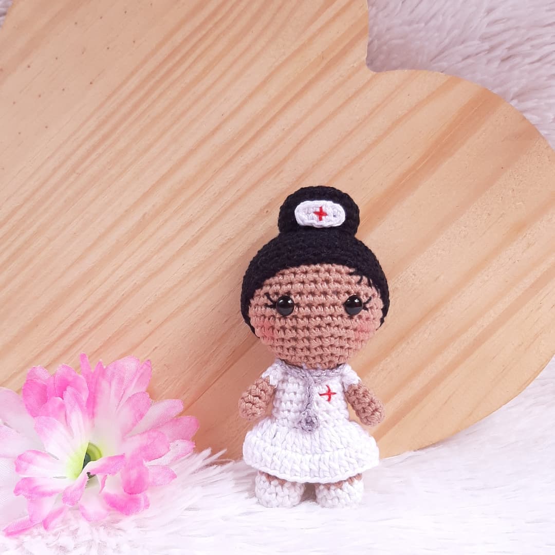 Enfermeira amigurumi